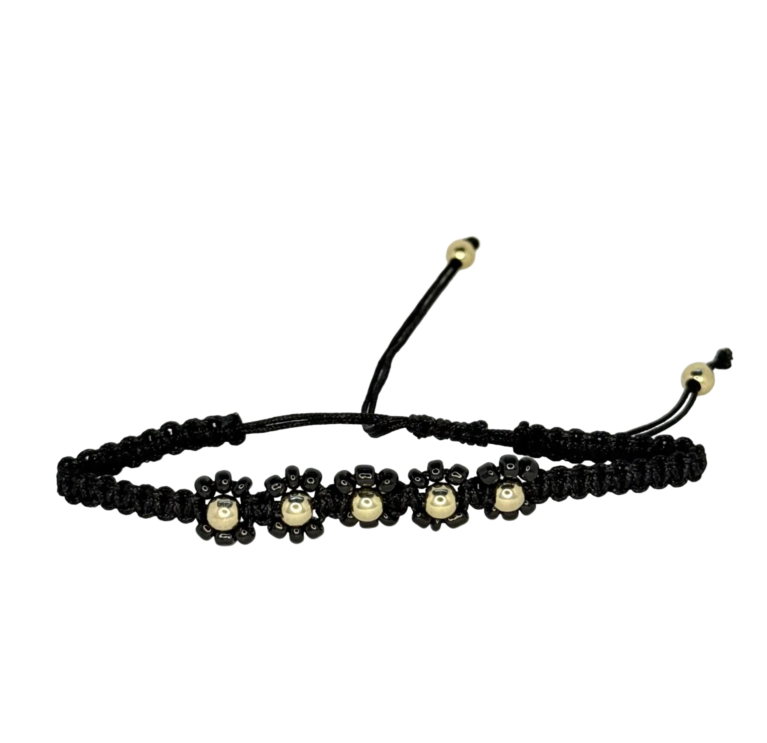 Handmade Daisy Bracelet 🌼✨
Includes 1 bracelet